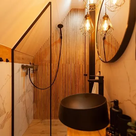 Z Widokiem Na 아파트 *