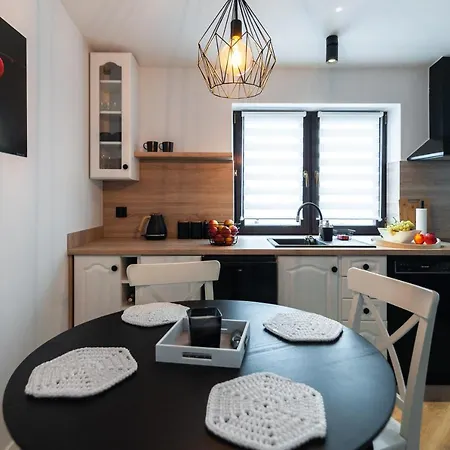 아파트 Z Widokiem Na *