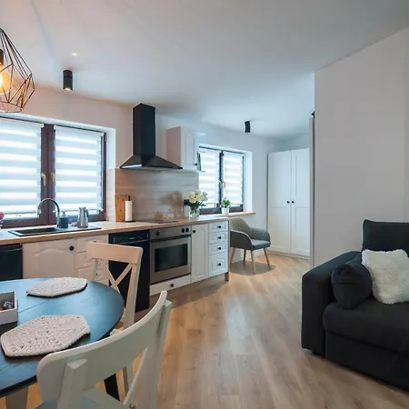 Z Widokiem Na 아파트 *