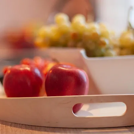 아파트 Z Widokiem Na *