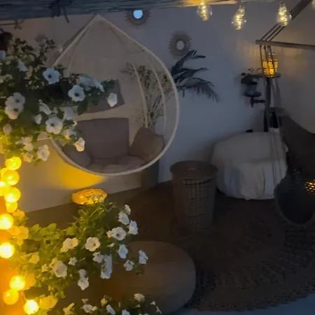 아파트 Z Widokiem Na *